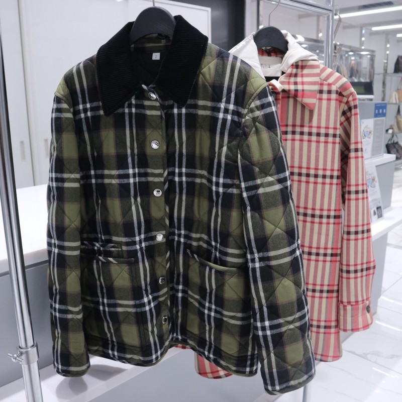 バーバリー チェック柄 コート ショップニュース - 【BURBERRY, TELA】チェック柄が可愛い